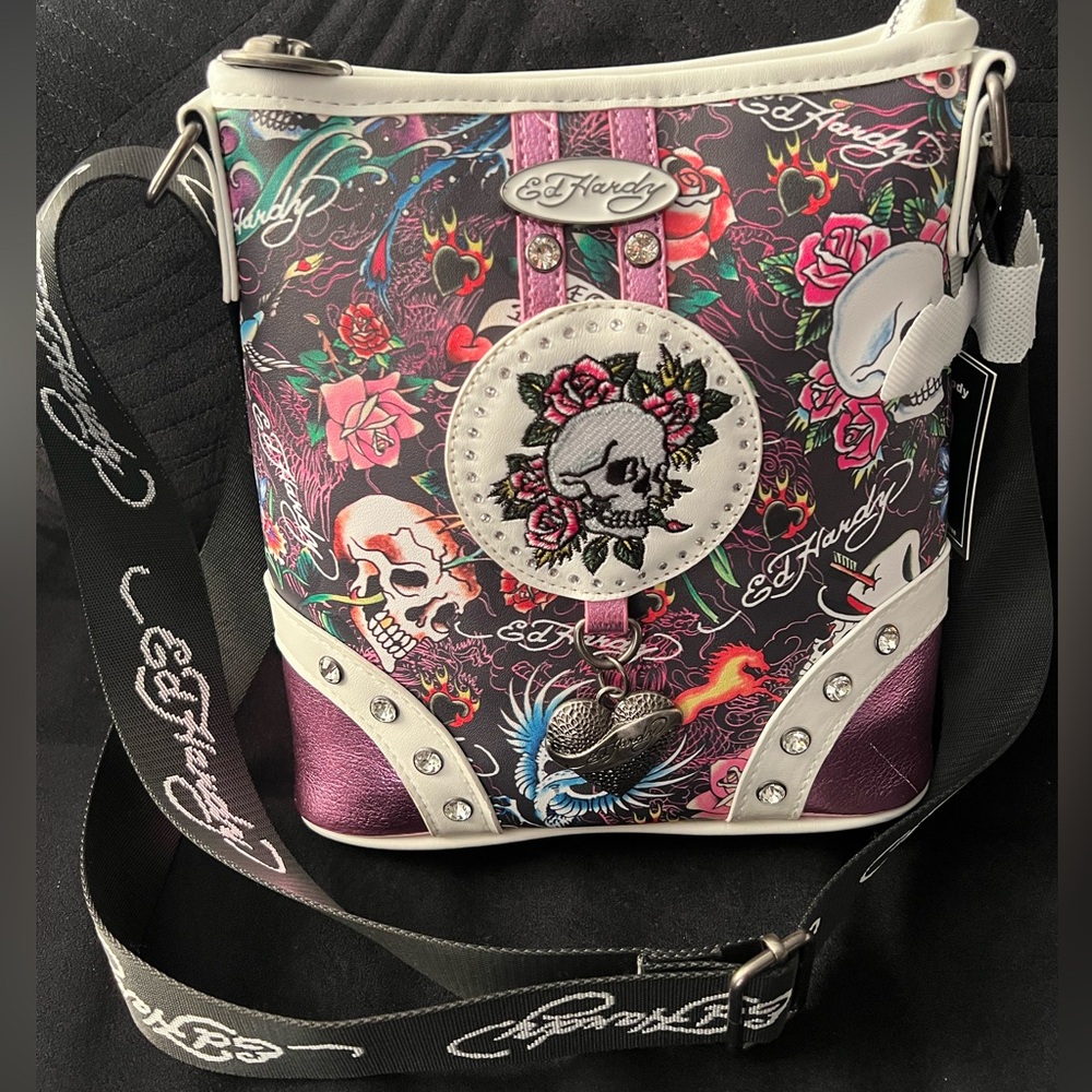 🌹💀 Ed Hardy Skull & Roses Crossbody bag. NWT - Picture 8 of 9